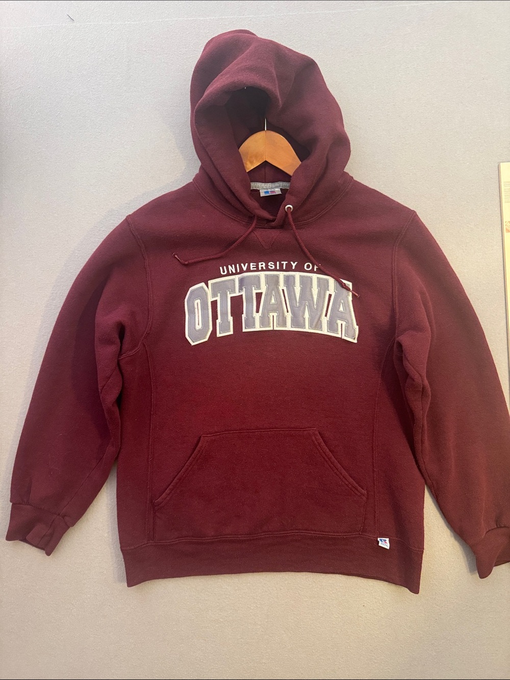 Russell Athletic University of Ottawa Hoodie – Adult/Men’s M